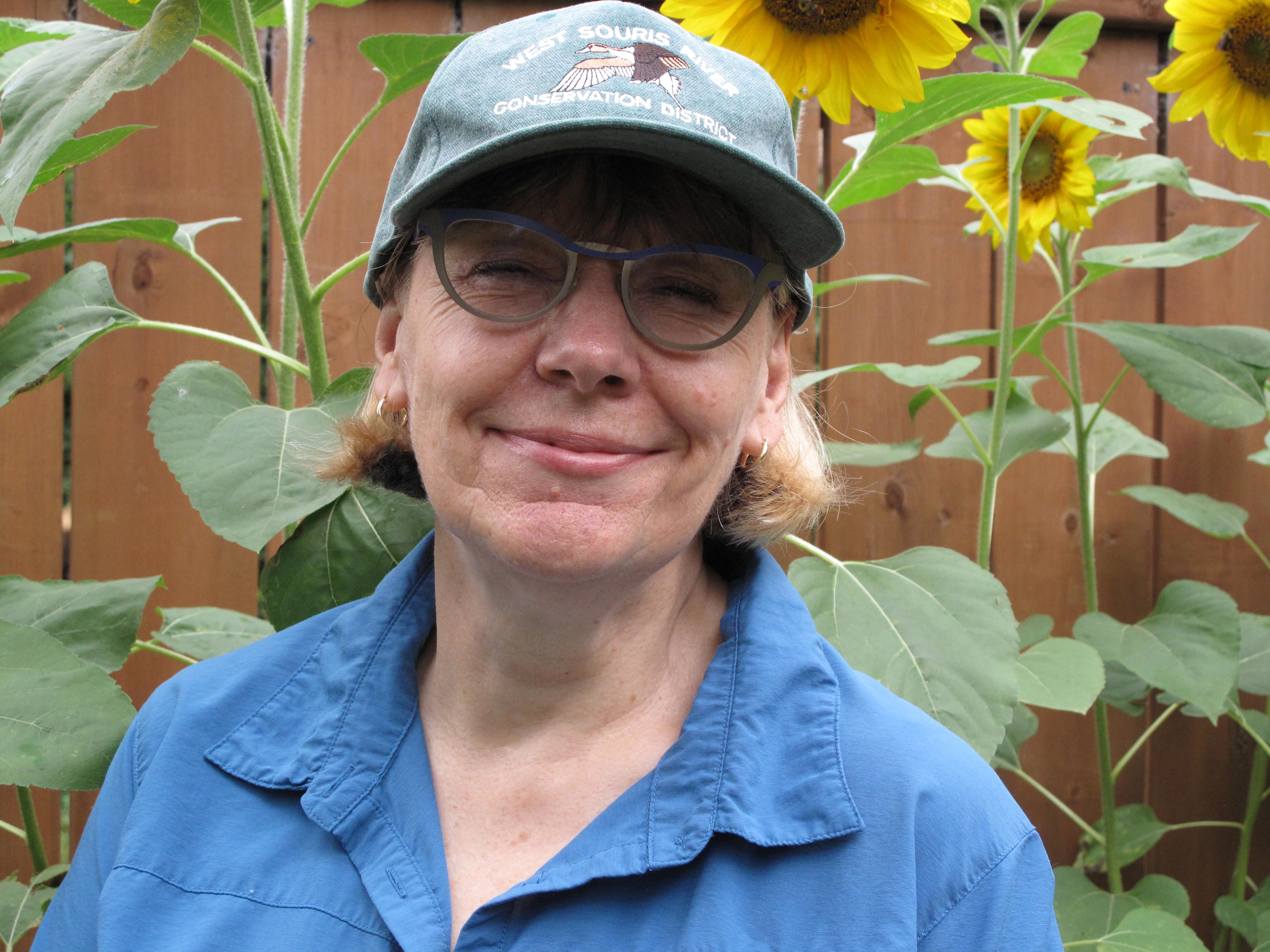 Glennis Lewis Glennis Lewis